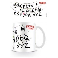 TAZA STRANGER THINGS ABECEDARIO PYRAMID INTERNATIONAL REDSTRING MG25251 (Espera 4 dias)