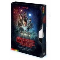 LIBRETA STRANGER THINGS VHS PYRAMID INTERNATIONAL REDSTRING SR72775 (Espera 4 dias)